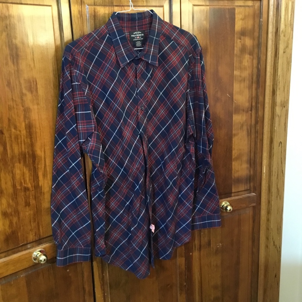 Man’s long sleeve shirt, size XL